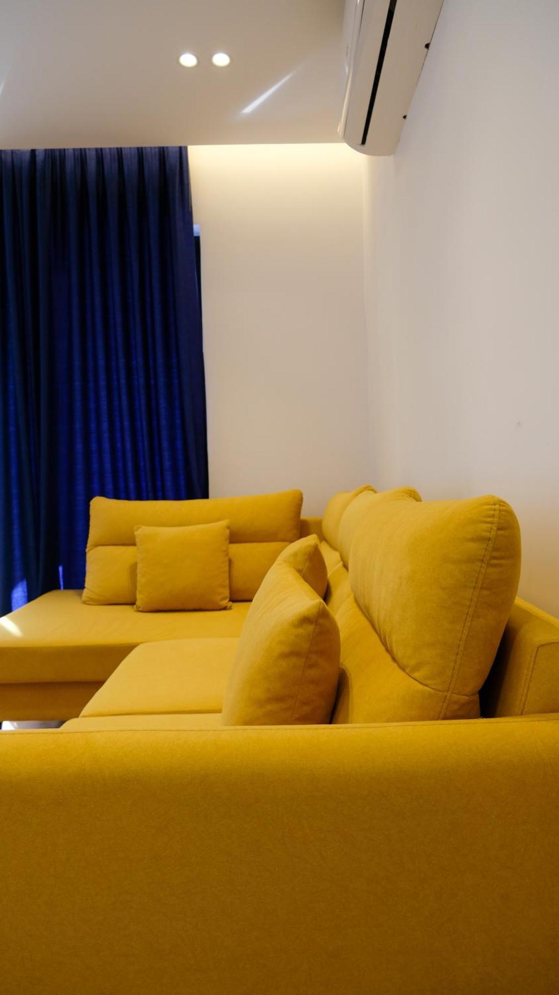 2e Center * Tirana