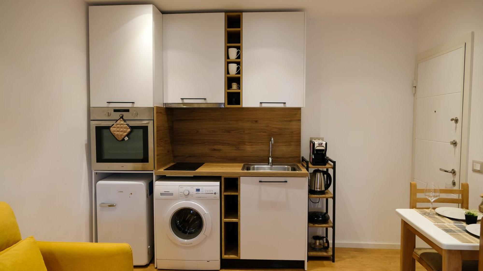 2e Center Apartment